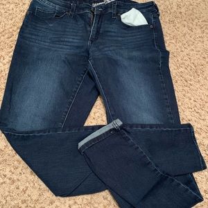 Universal Thread Skinny